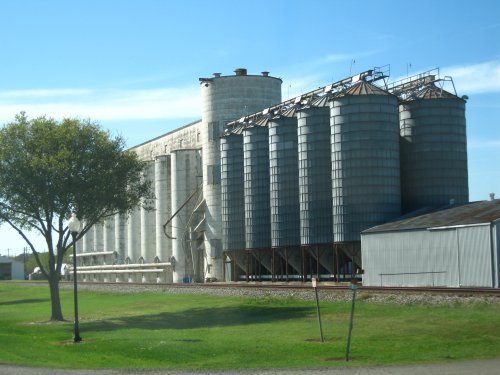 silos.jpg